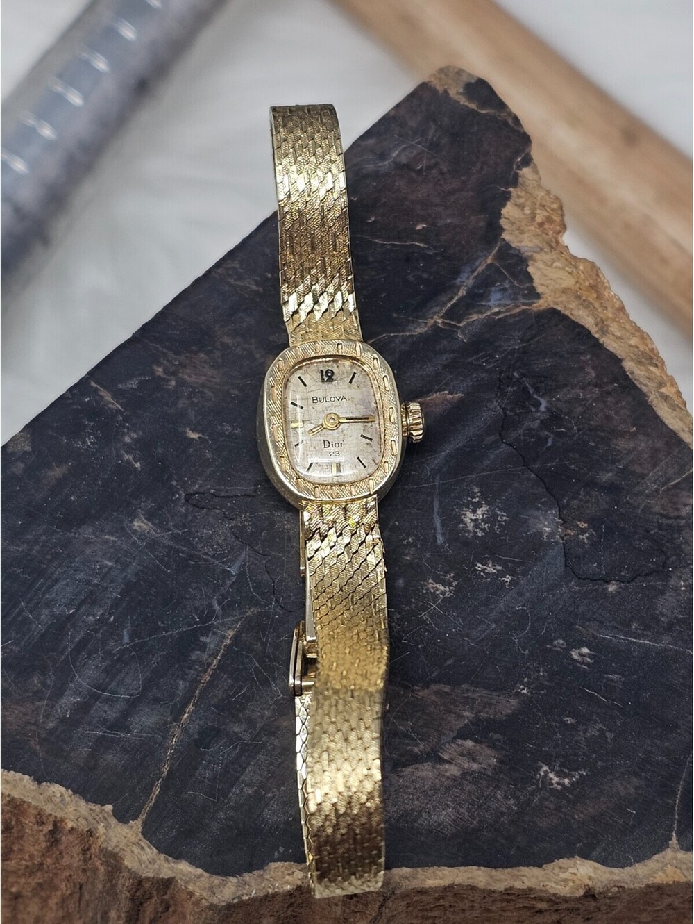 Vintage Bulova Dior 14K Solid Gold Ladies Watch 23 Jewels - Picture 2 of 9